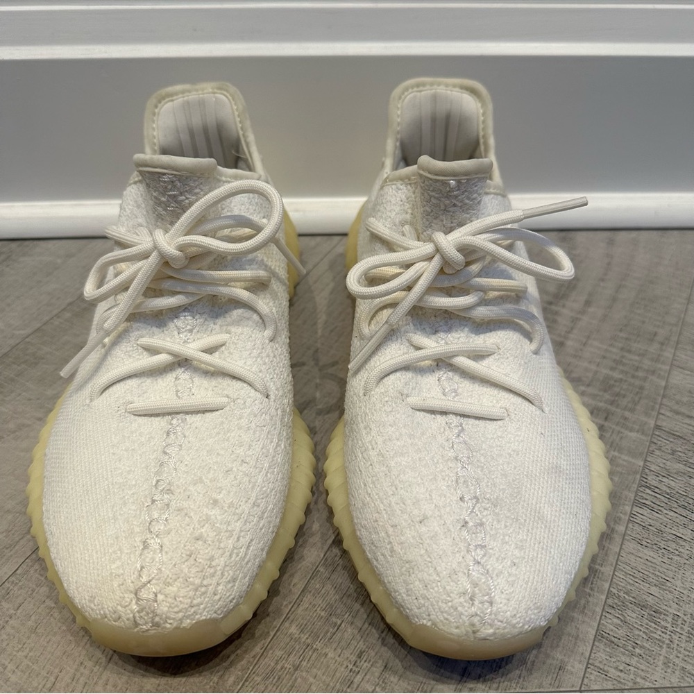 Yeezy boost 350 v2 “cream white/triple cream” - men’s 7 (equal to women’s 8)